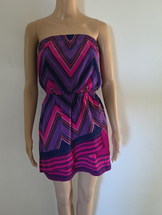 Express Dresses & Skirts - Express Strapless Dress in Pink and Blue Chevron Size XS